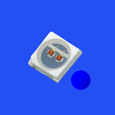 SMD3030 3.0x3.0mm Blaue Farbe 460-470nm 1-2LM 120° Wasserklare Linse PCT Halterung LED-Chip